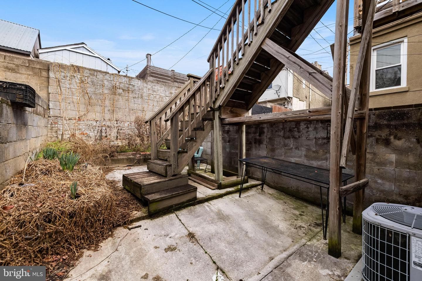 2214 Fleet Street photo 35