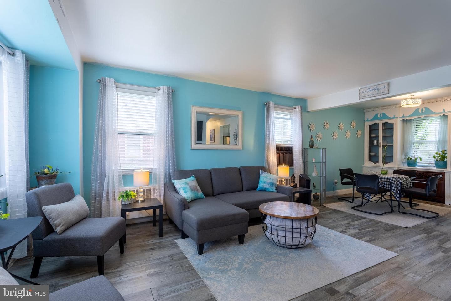 4504 Norfolk Avenue photo 9