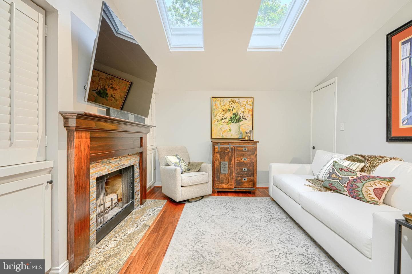 811 William Street photo 16