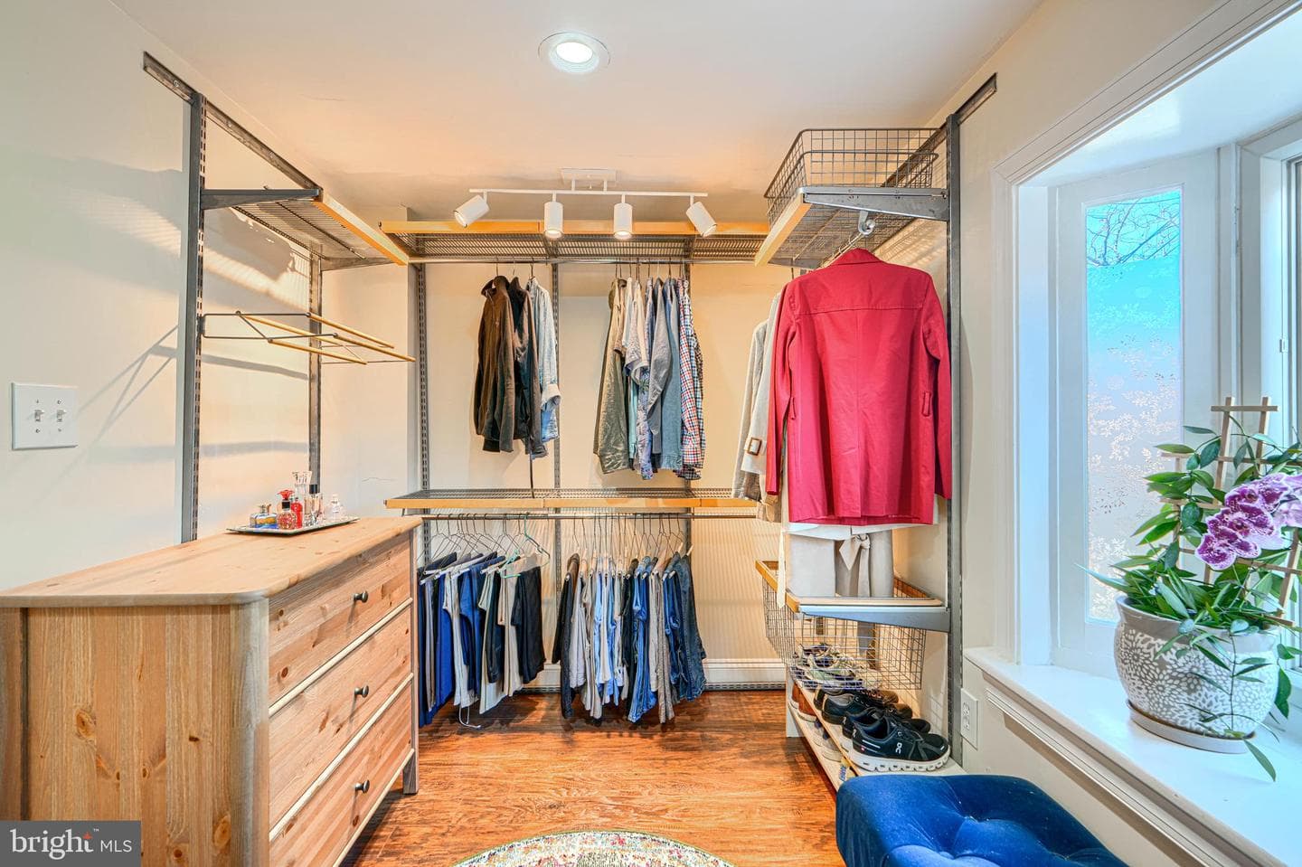 811 William Street photo 21