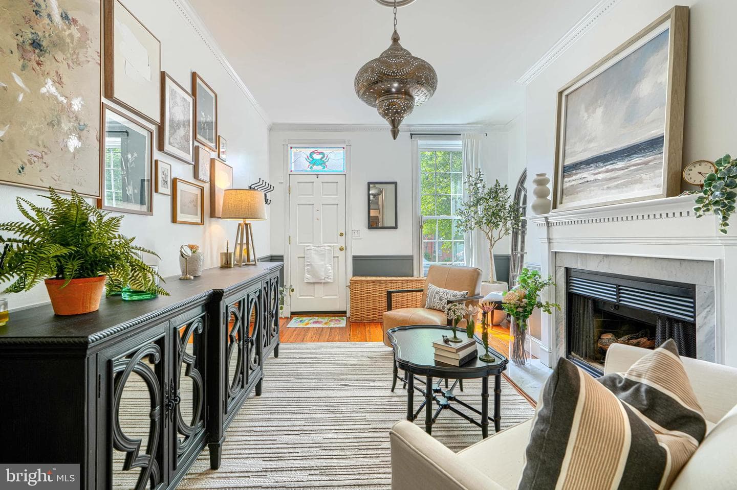 811 William Street photo 4