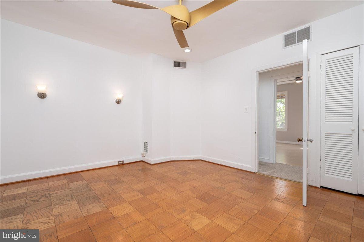 1450 Riverside Avenue photo 18