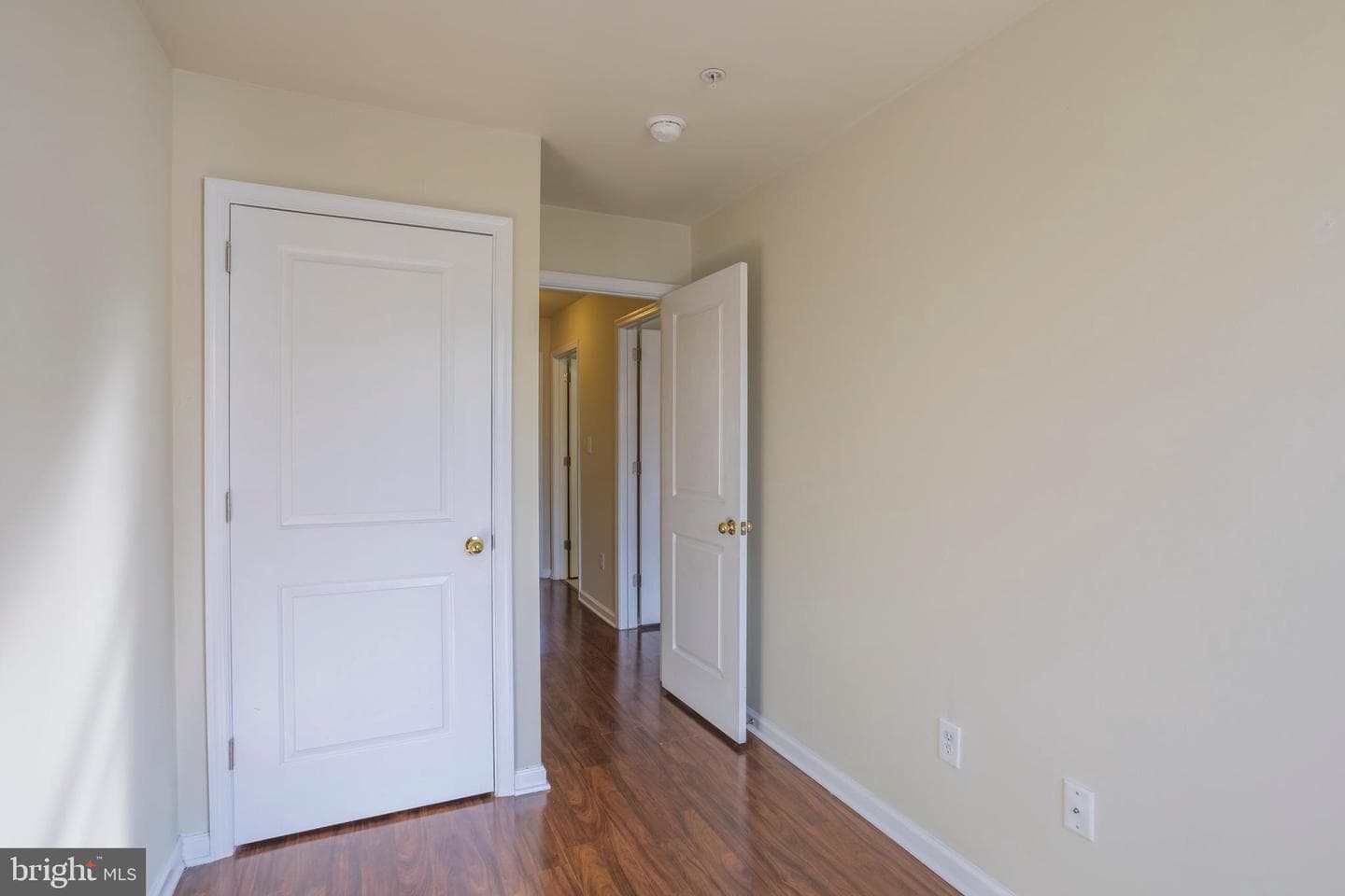2615 Huron Street photo 22