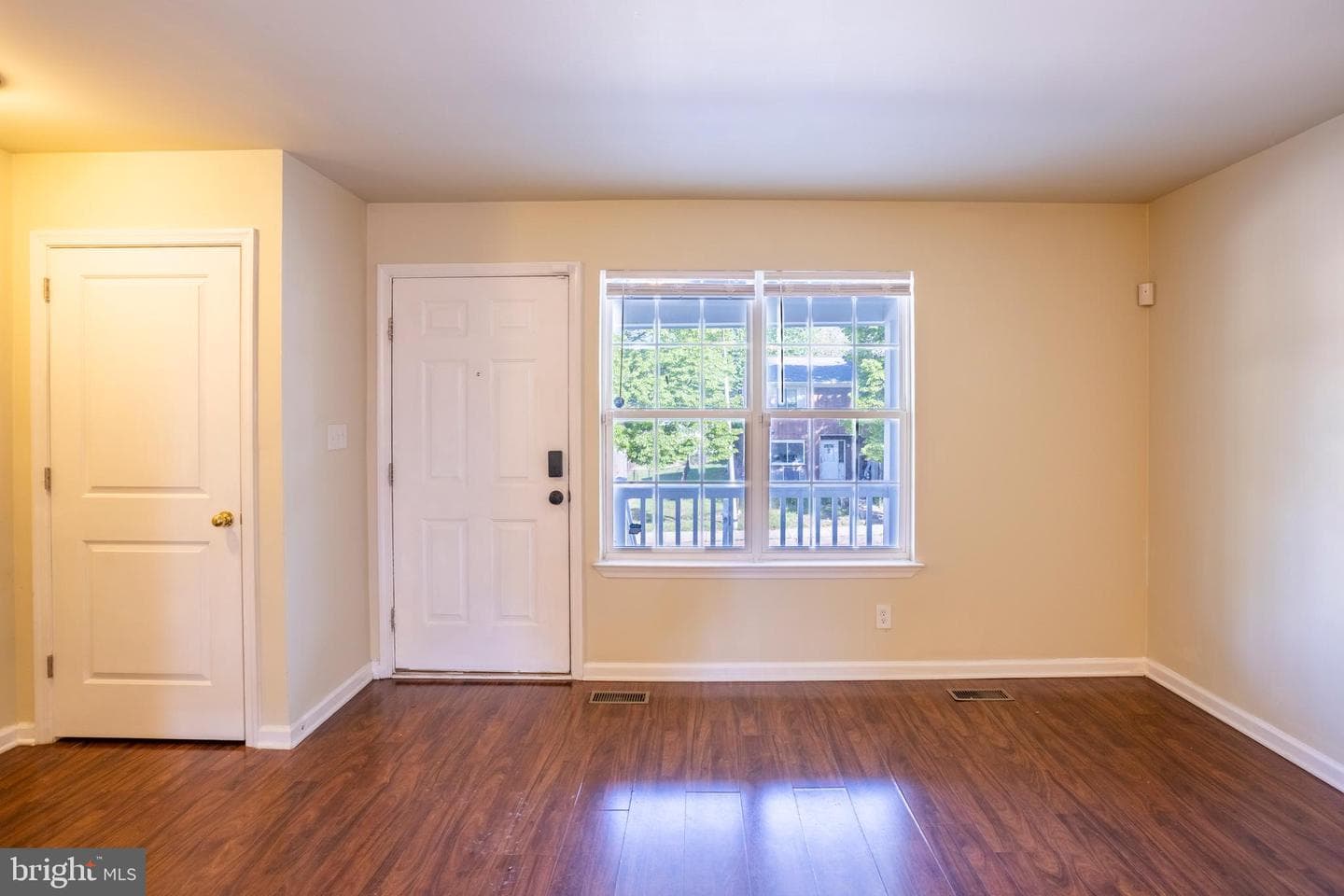 2615 Huron Street photo 8