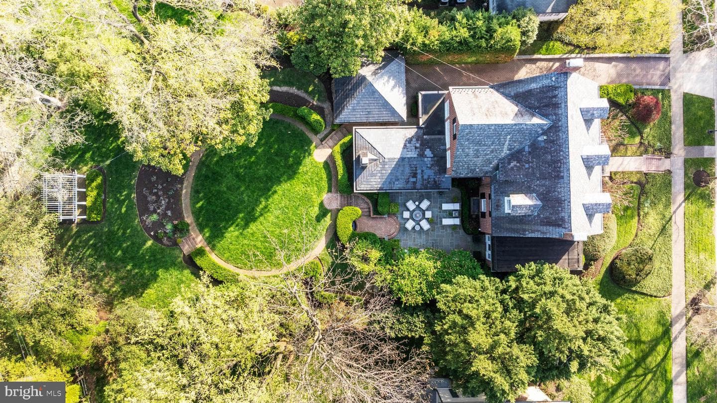 216 Chancery Road photo 50