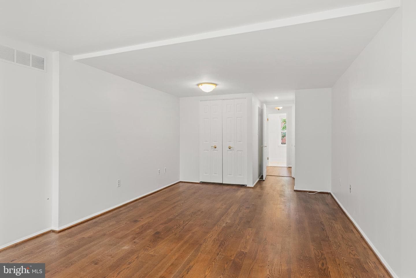 141 W Montgomery Street photo 16