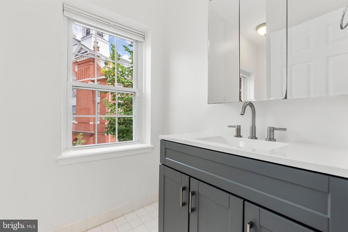 141 W Montgomery Street photo 24