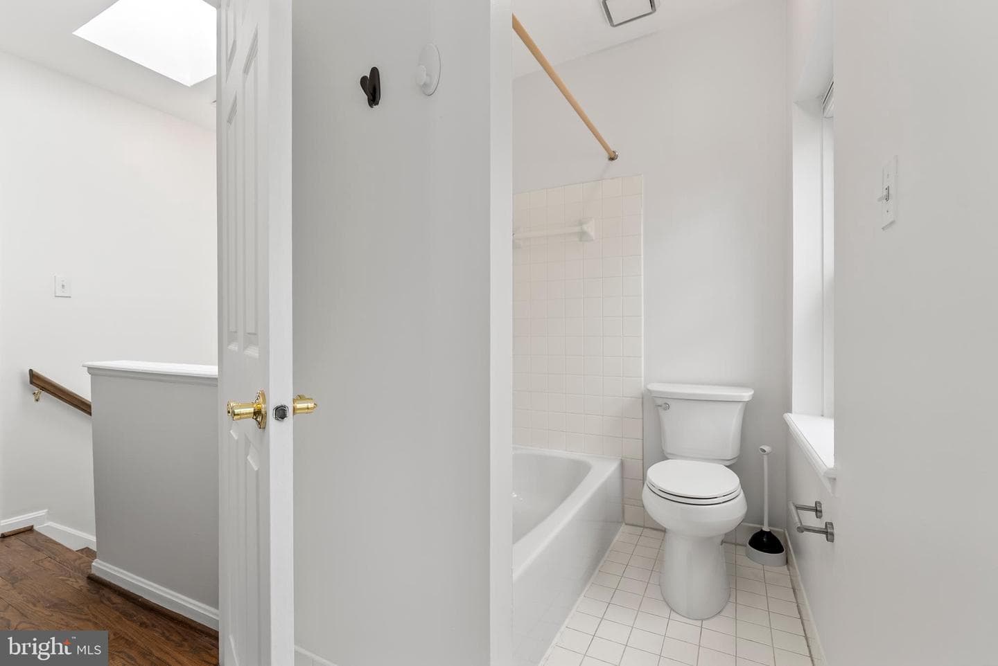 141 W Montgomery Street photo 25
