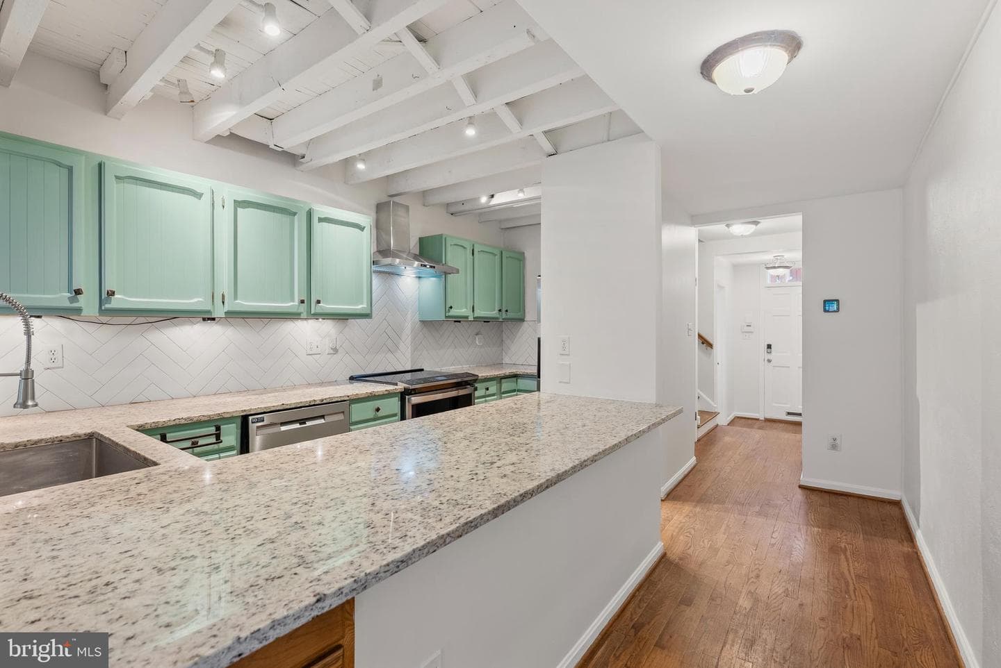 141 W Montgomery Street photo 6