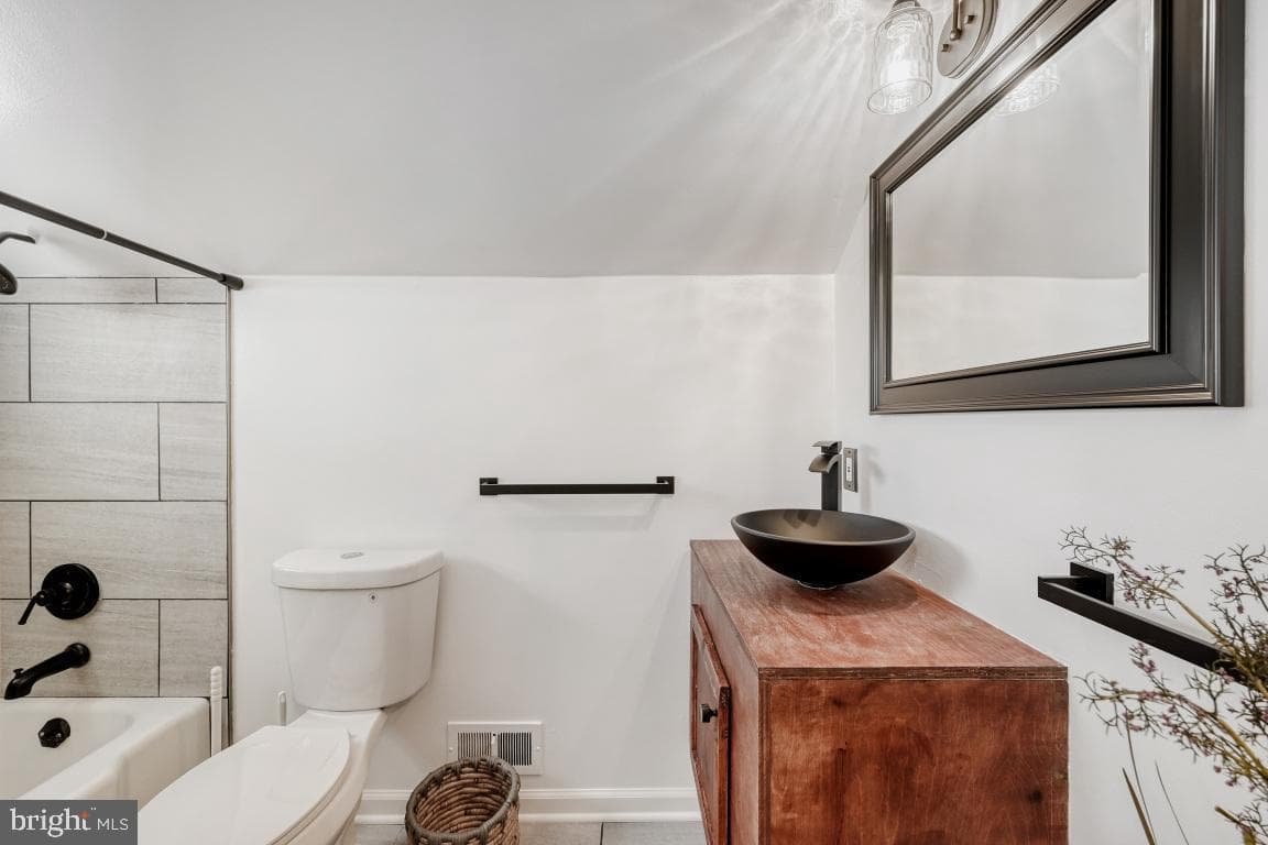 2403 Hermosa Avenue photo 15