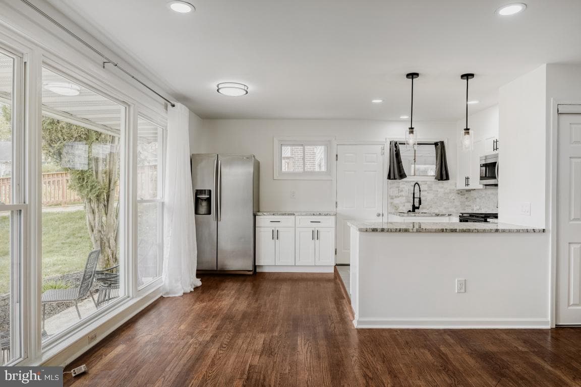 2403 Hermosa Avenue photo 4