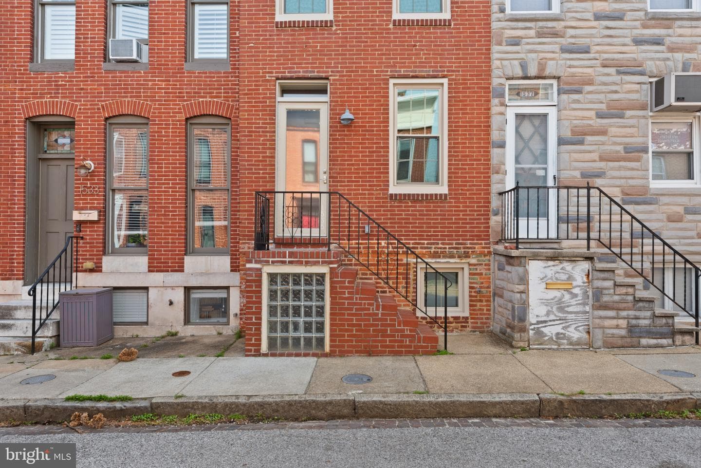 1535 Marshall Street photo 2