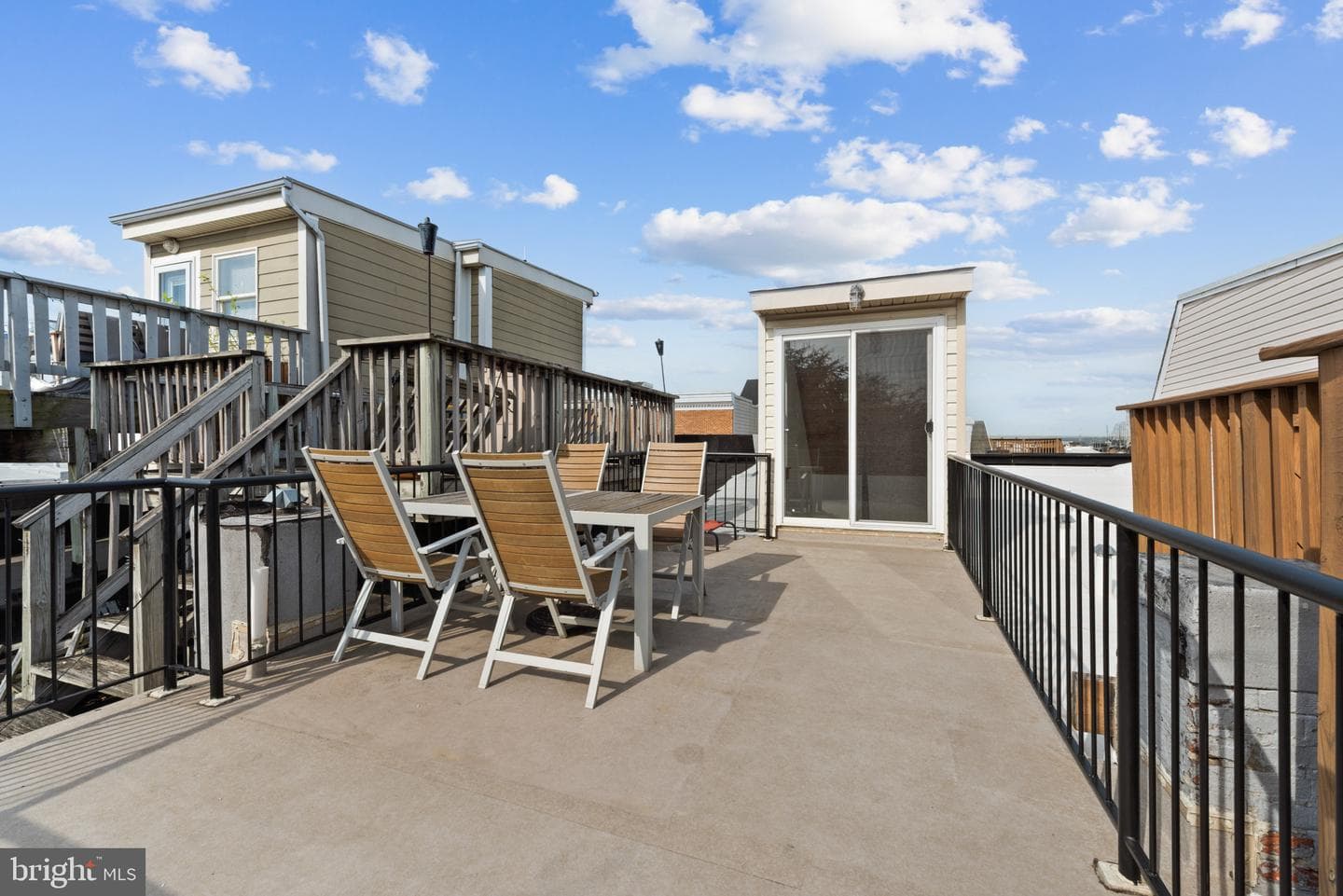 1535 Marshall Street photo 28