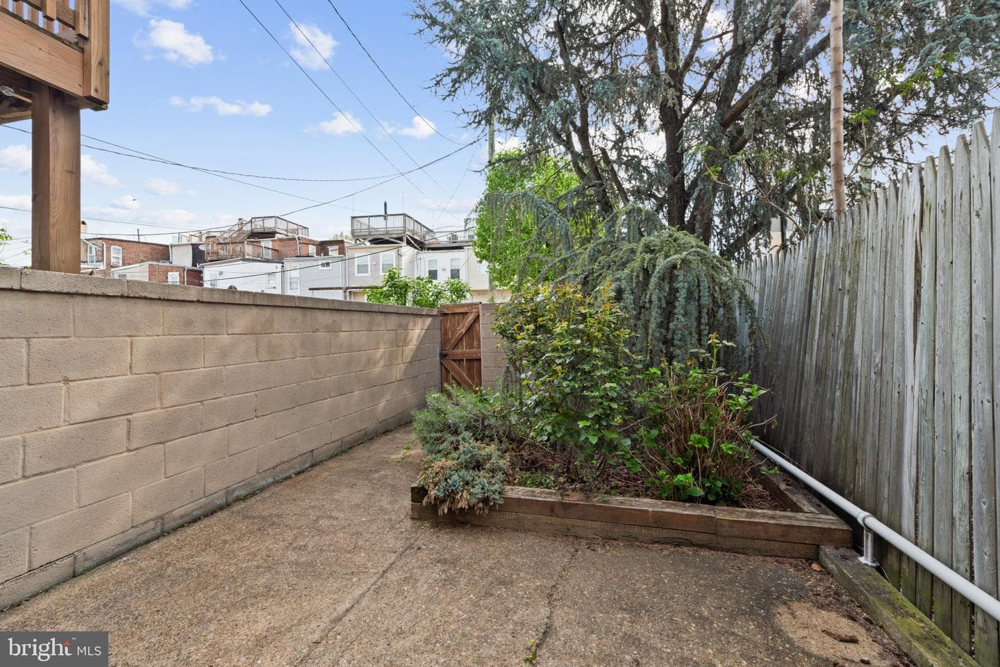 1535 Marshall Street photo 29
