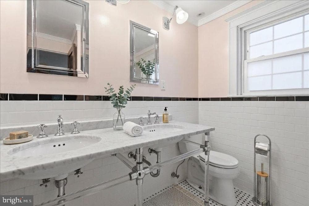 532 W University Parkway photo 10