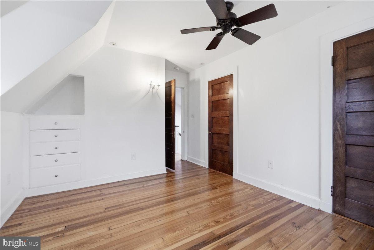 532 W University Parkway photo 19