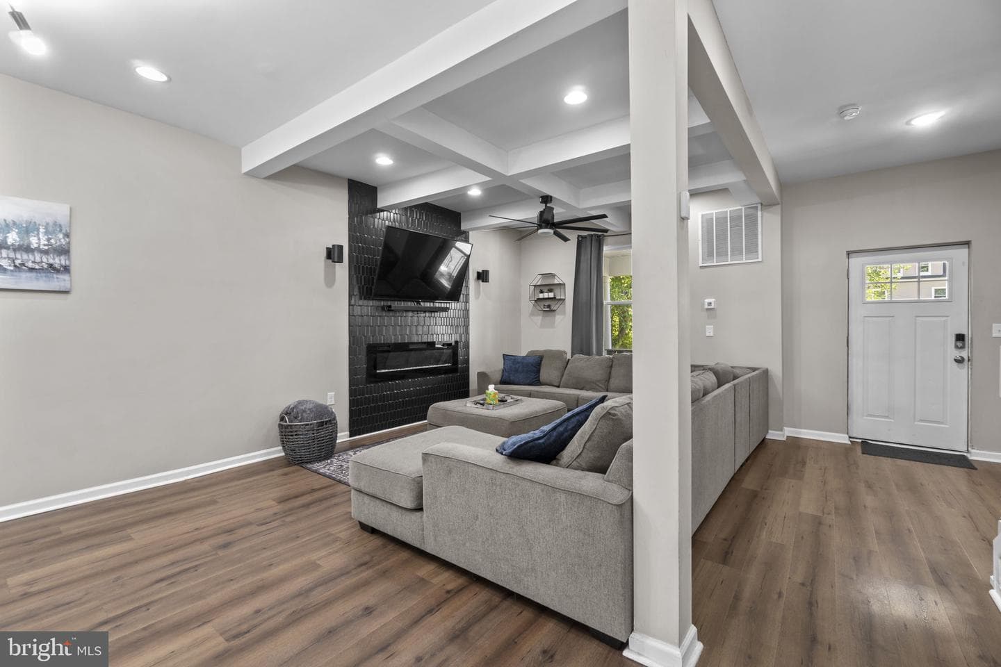 4016 Maine Avenue photo 4