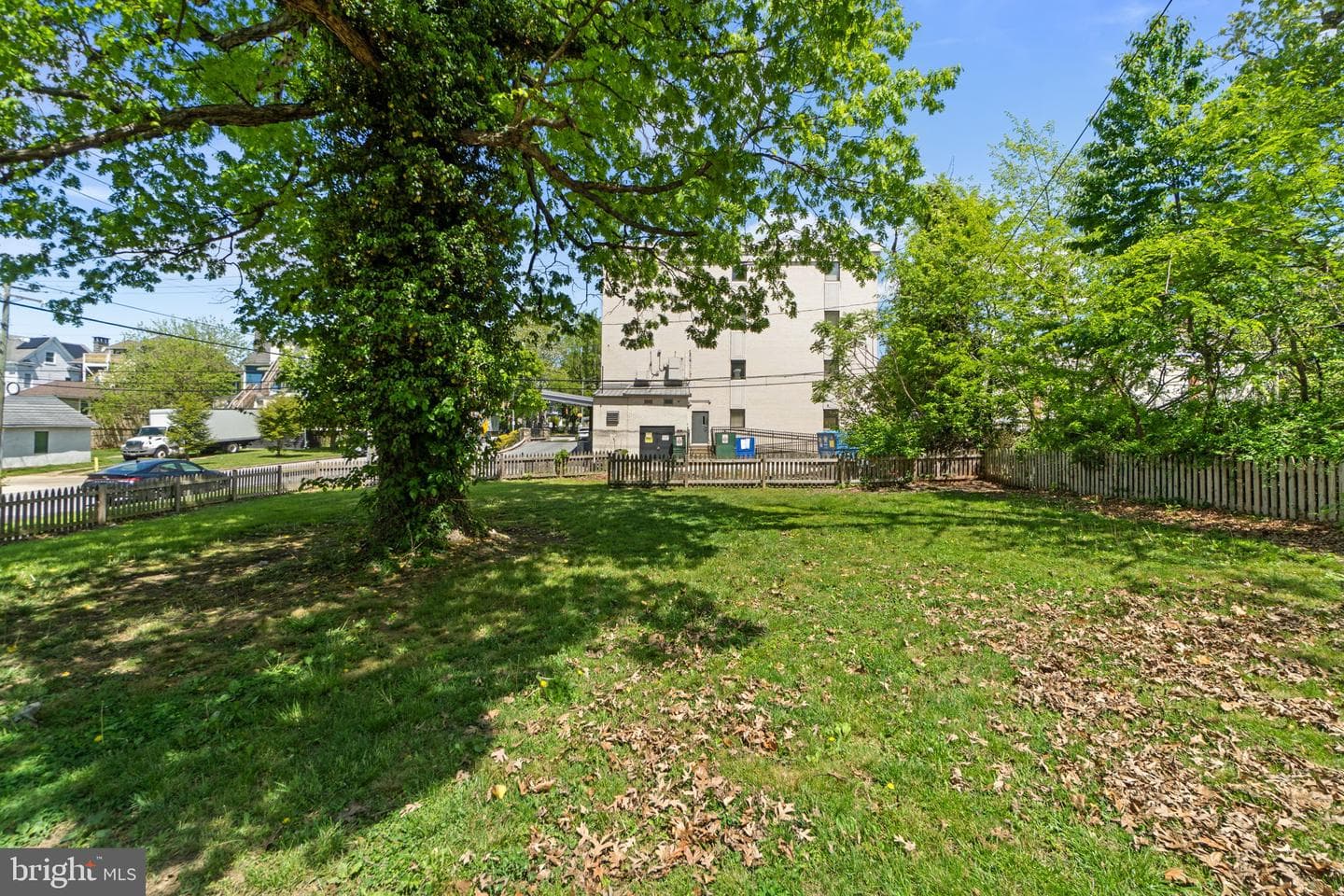 4016 Maine Avenue photo 40