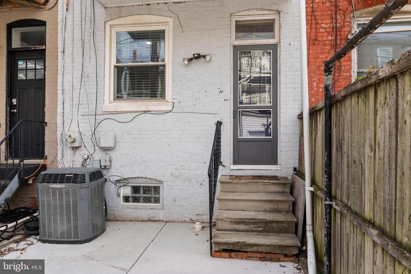 14 S Curley Street photo 29