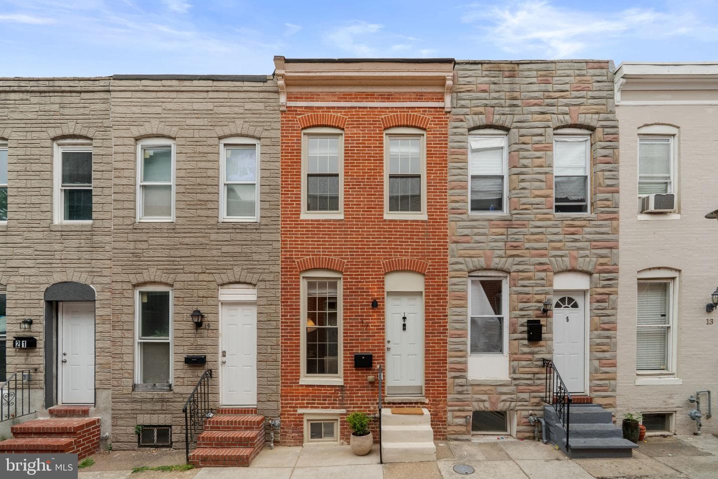 17 N Bradford Street