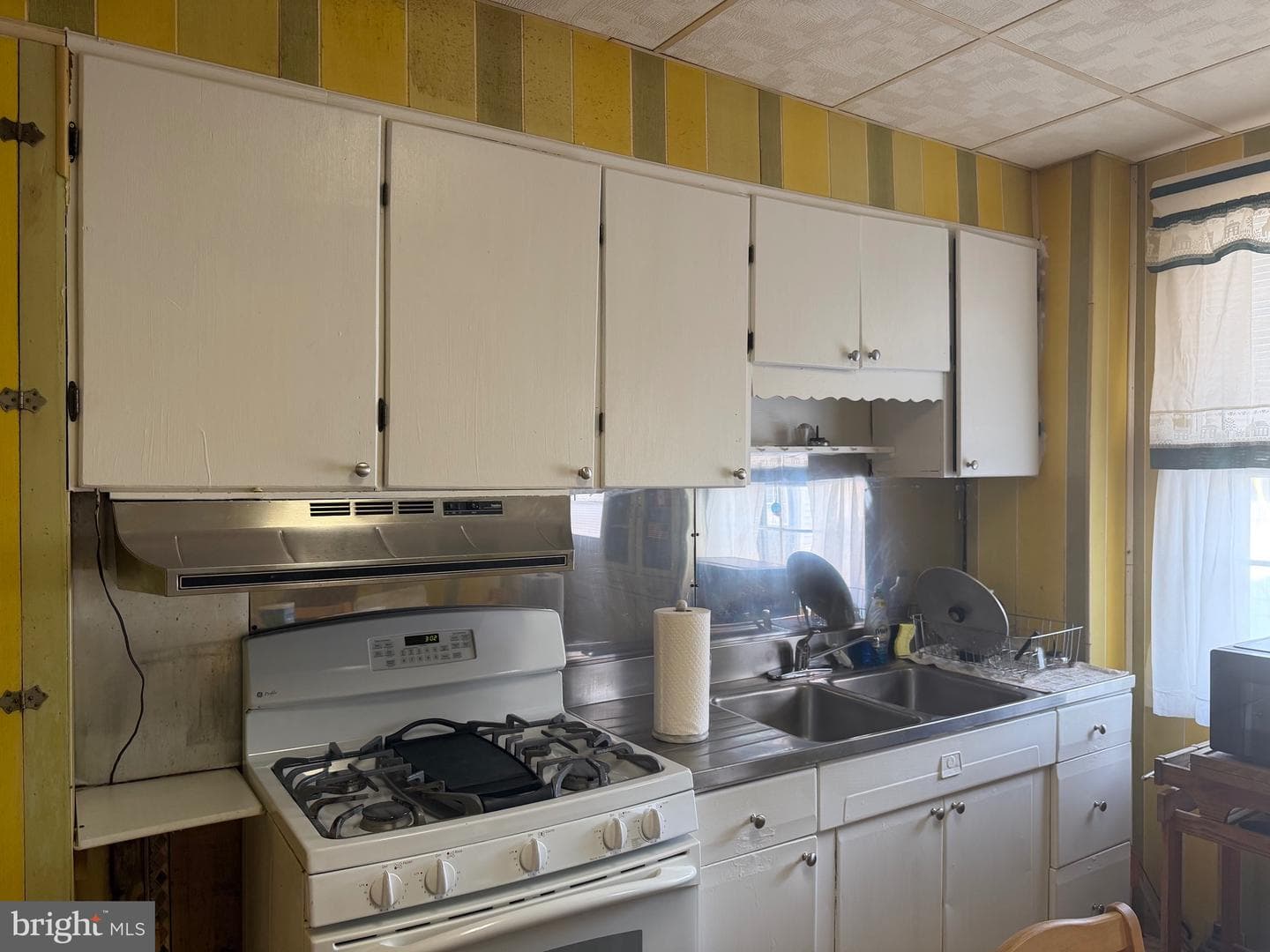 111 N Highland Avenue photo 5