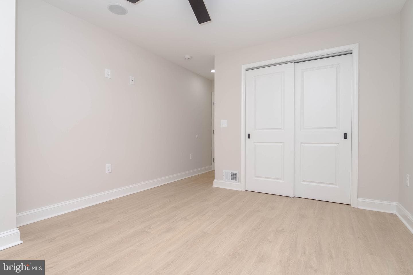 1645 Normal Avenue photo 24