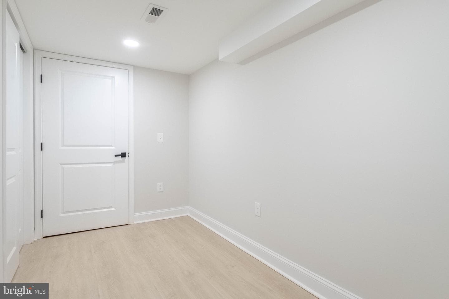 1645 Normal Avenue photo 33