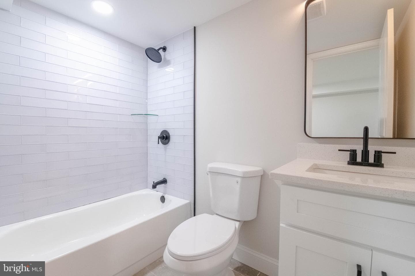 1645 Normal Avenue photo 34