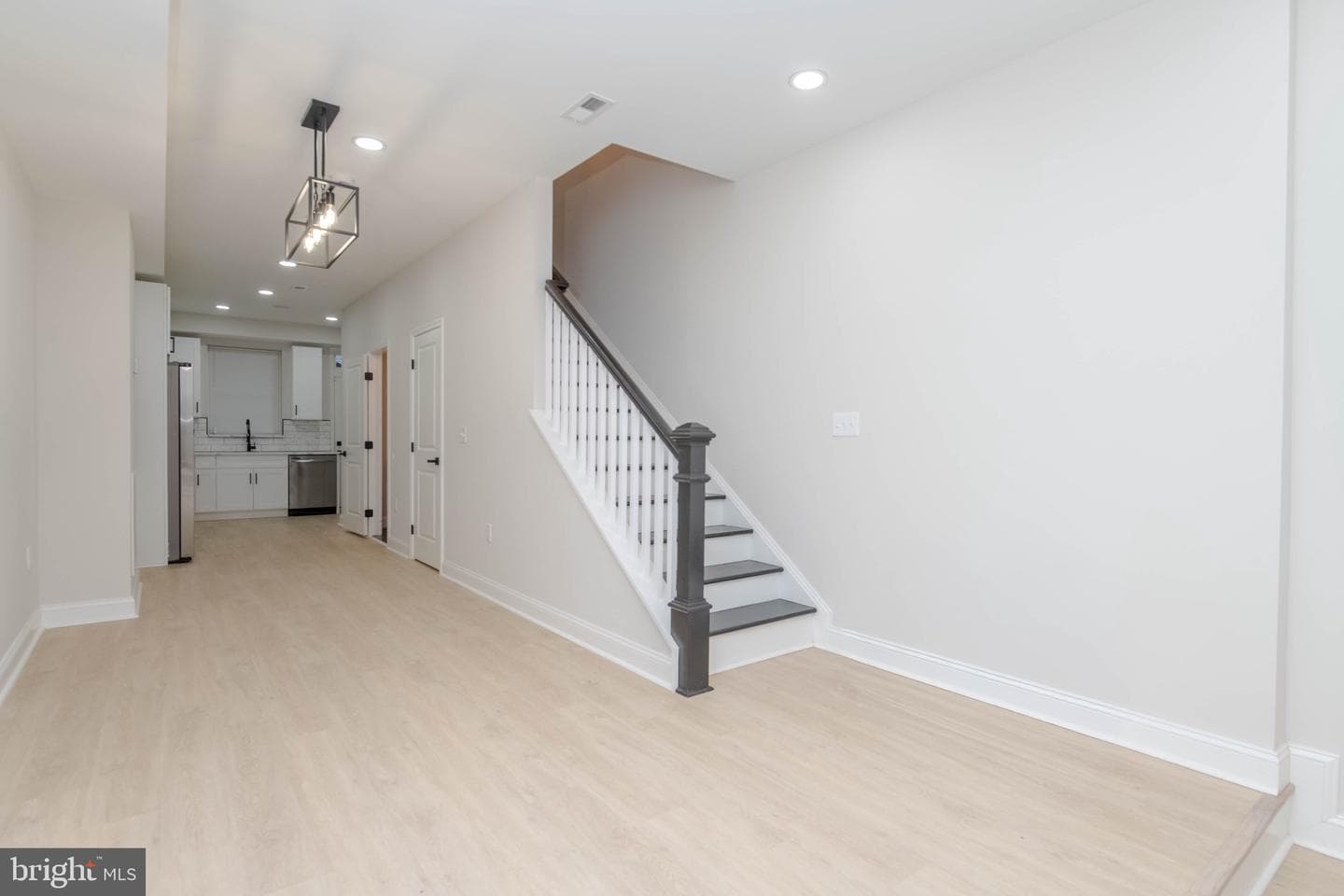 1645 Normal Avenue photo 5