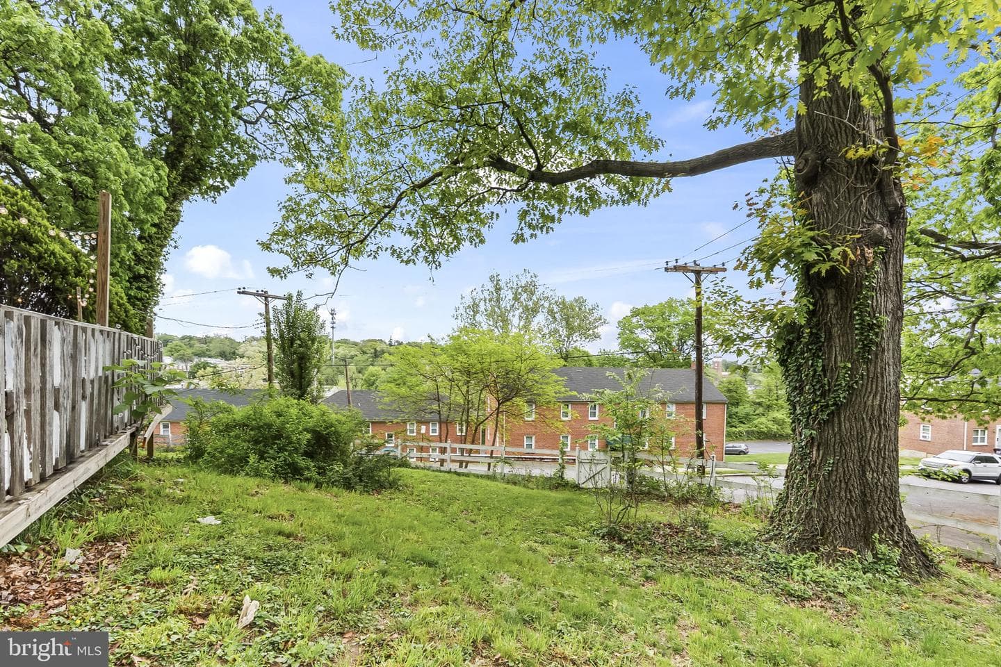408 S Beechfield Avenue photo 24