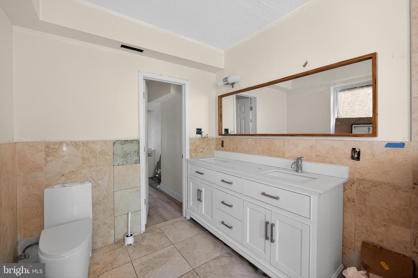714 Portland photo 11