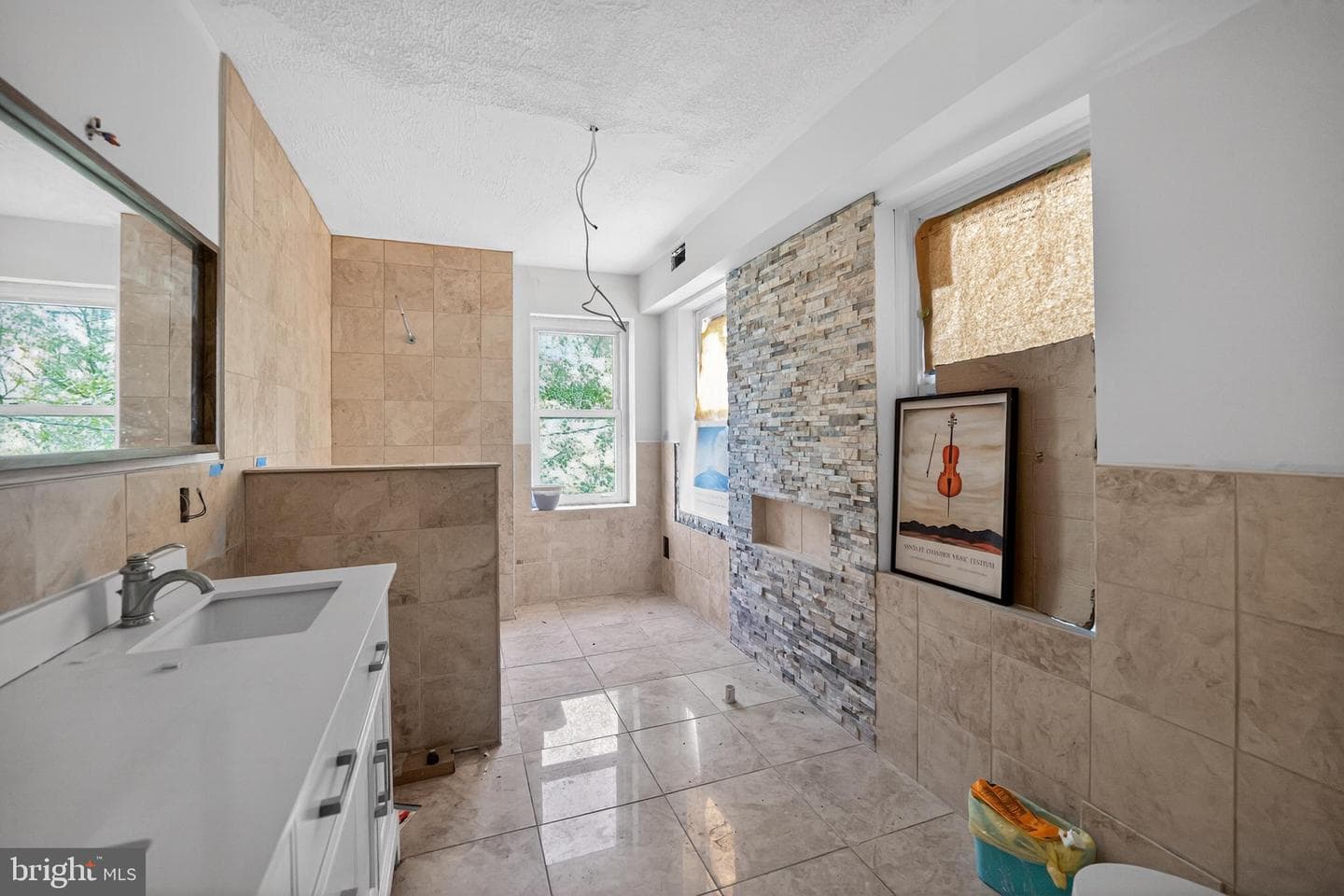 714 Portland photo 14