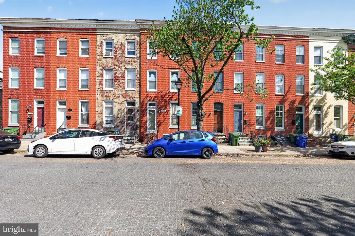 714 Portland photo 3
