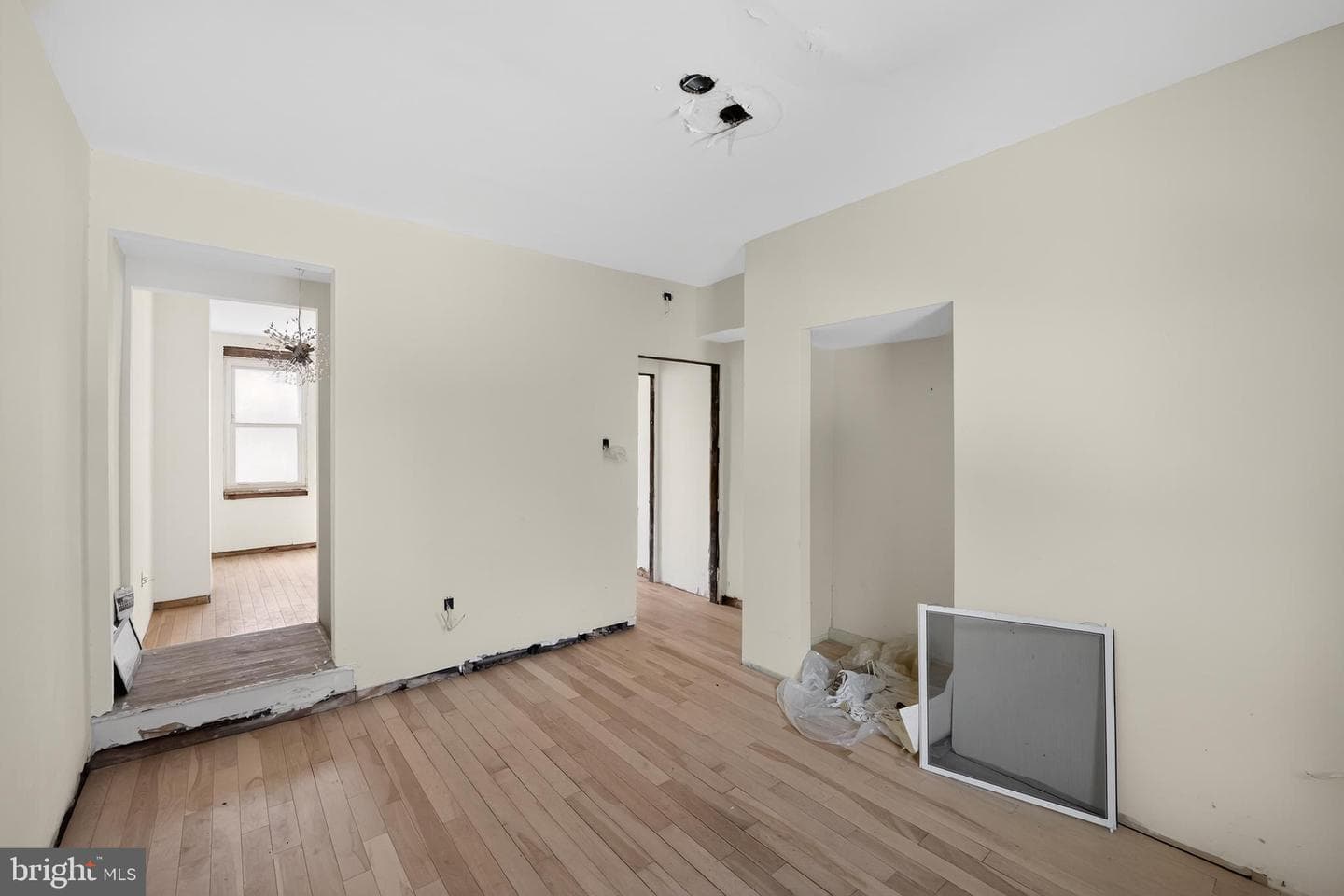 714 Portland photo 5