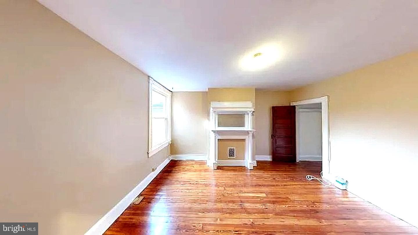 2522 N Calvert Street photo 7