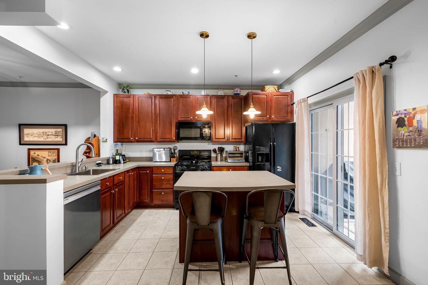 2338 Cambridge Walk photo 30