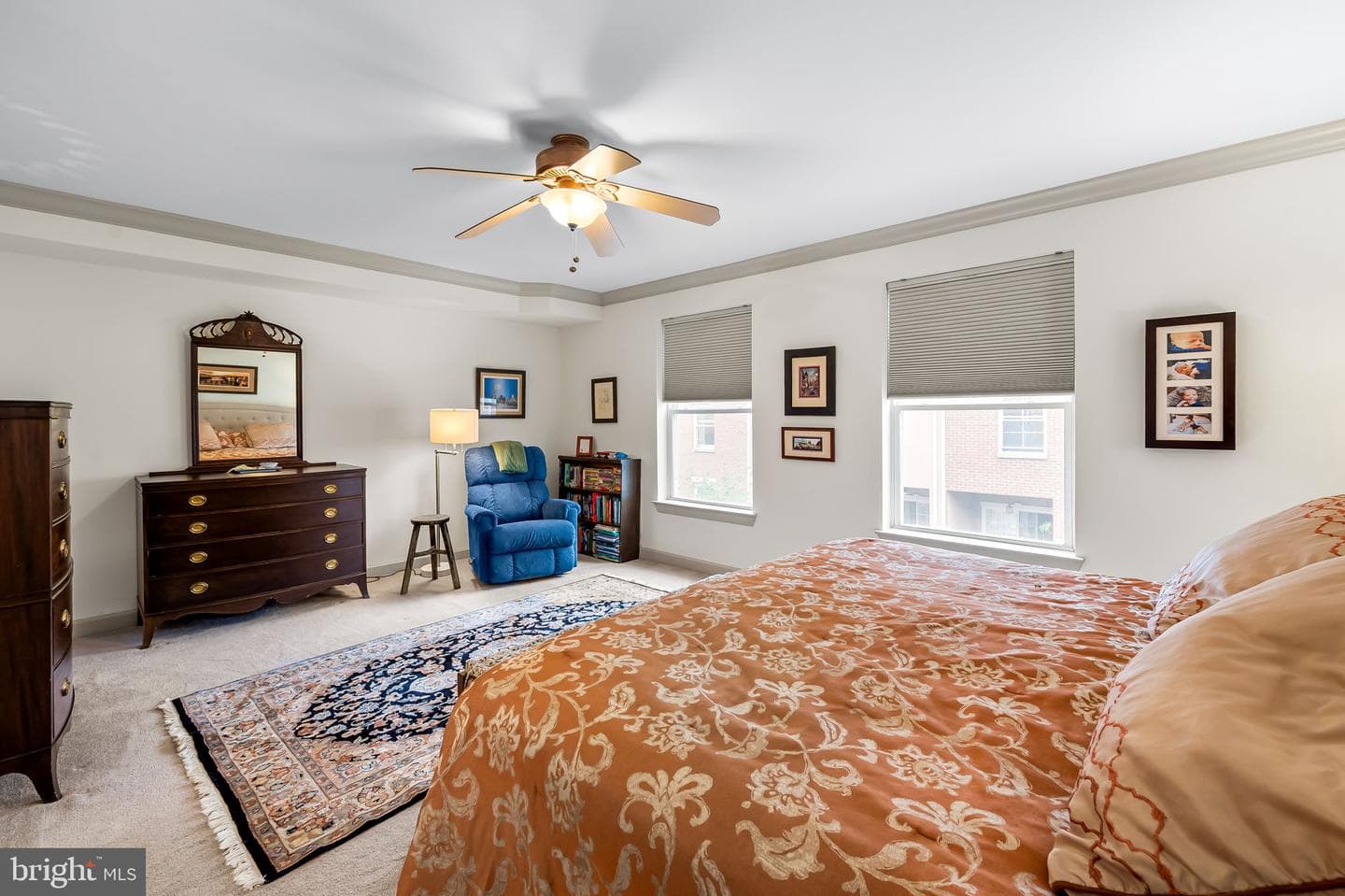 2338 Cambridge Walk photo 41