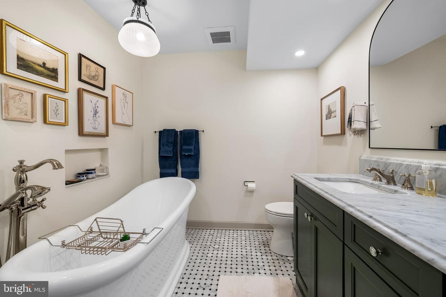 2338 Cambridge Walk photo 45