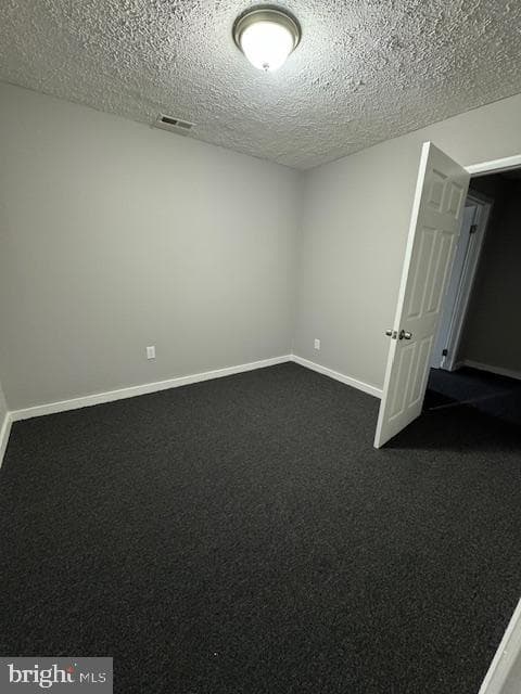 4620 Curtis Avenue photo 6