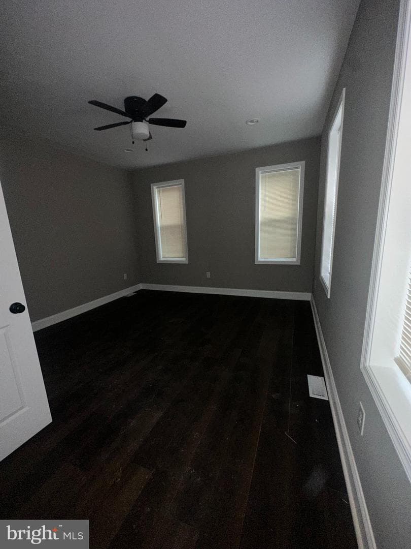 3218 Frederick Avenue photo 19