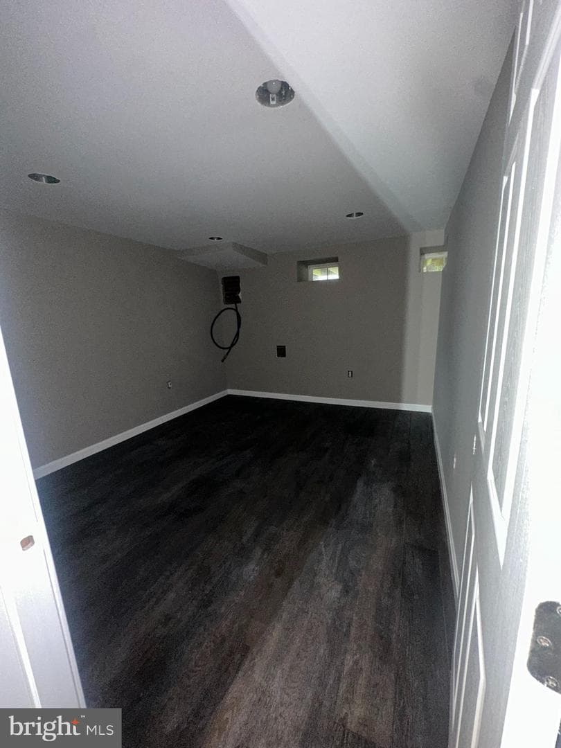 3218 Frederick Avenue photo 29