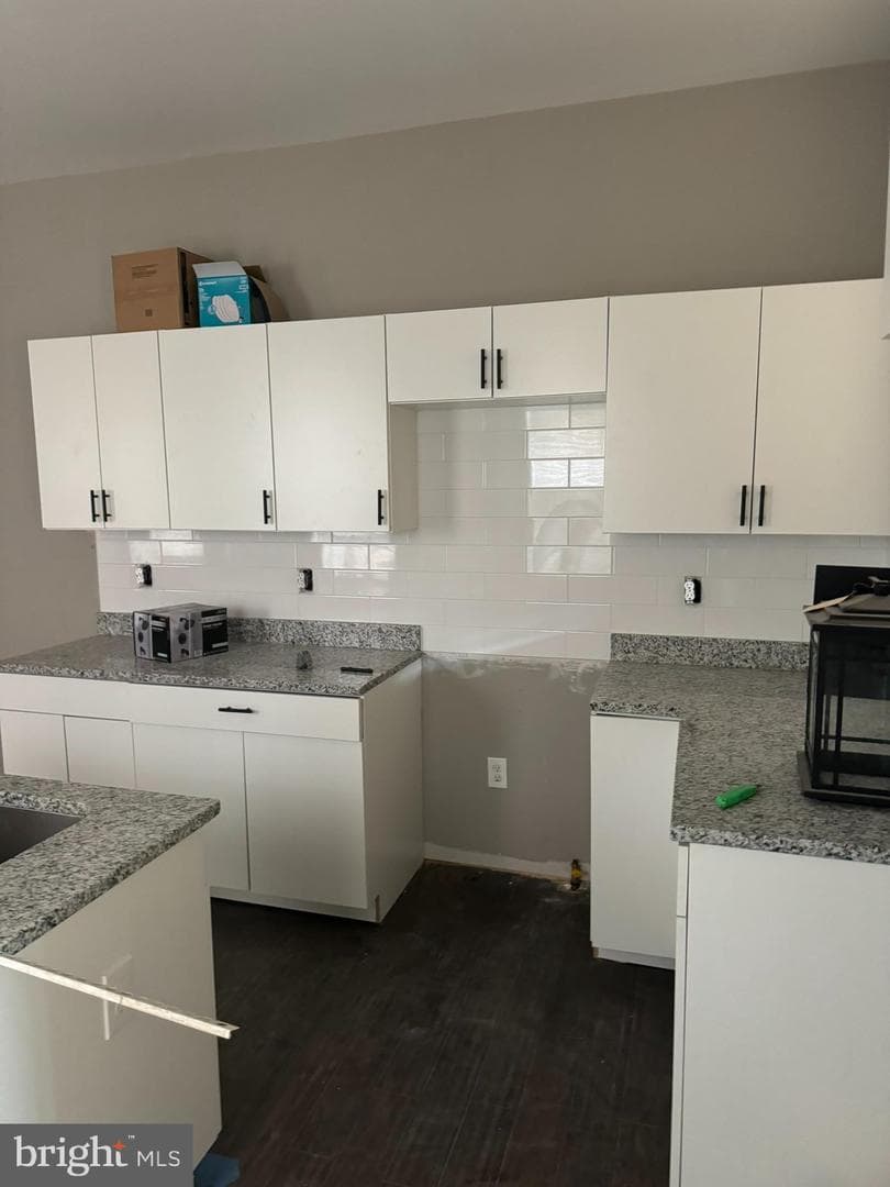 3218 Frederick Avenue photo 6
