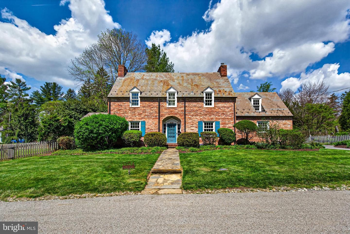 1104 Harriton Road photo 3