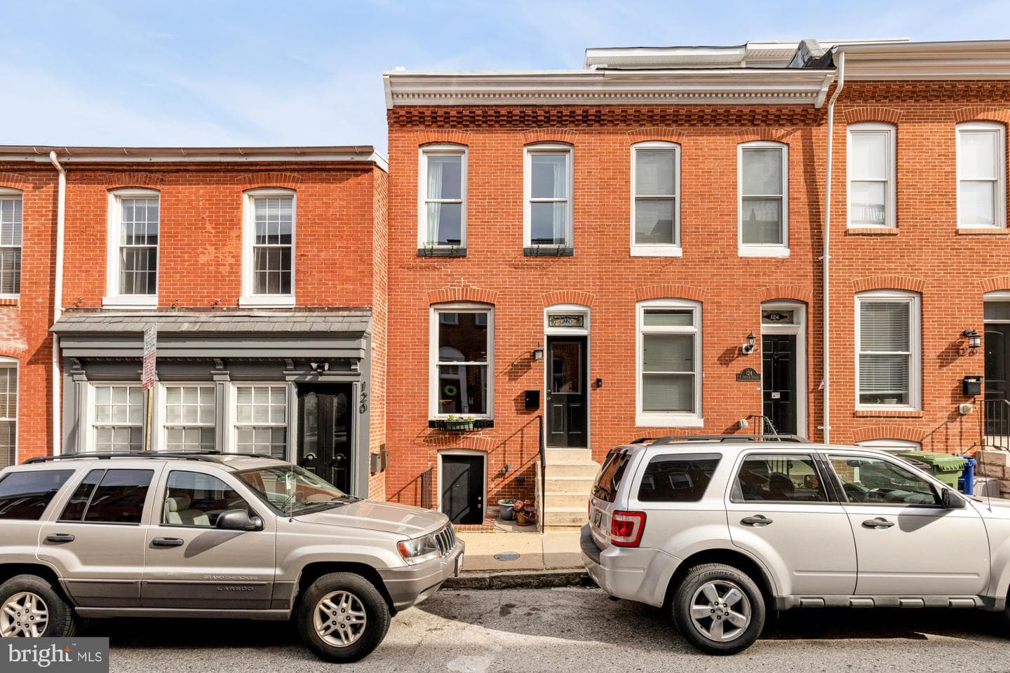 122 E Ostend Street