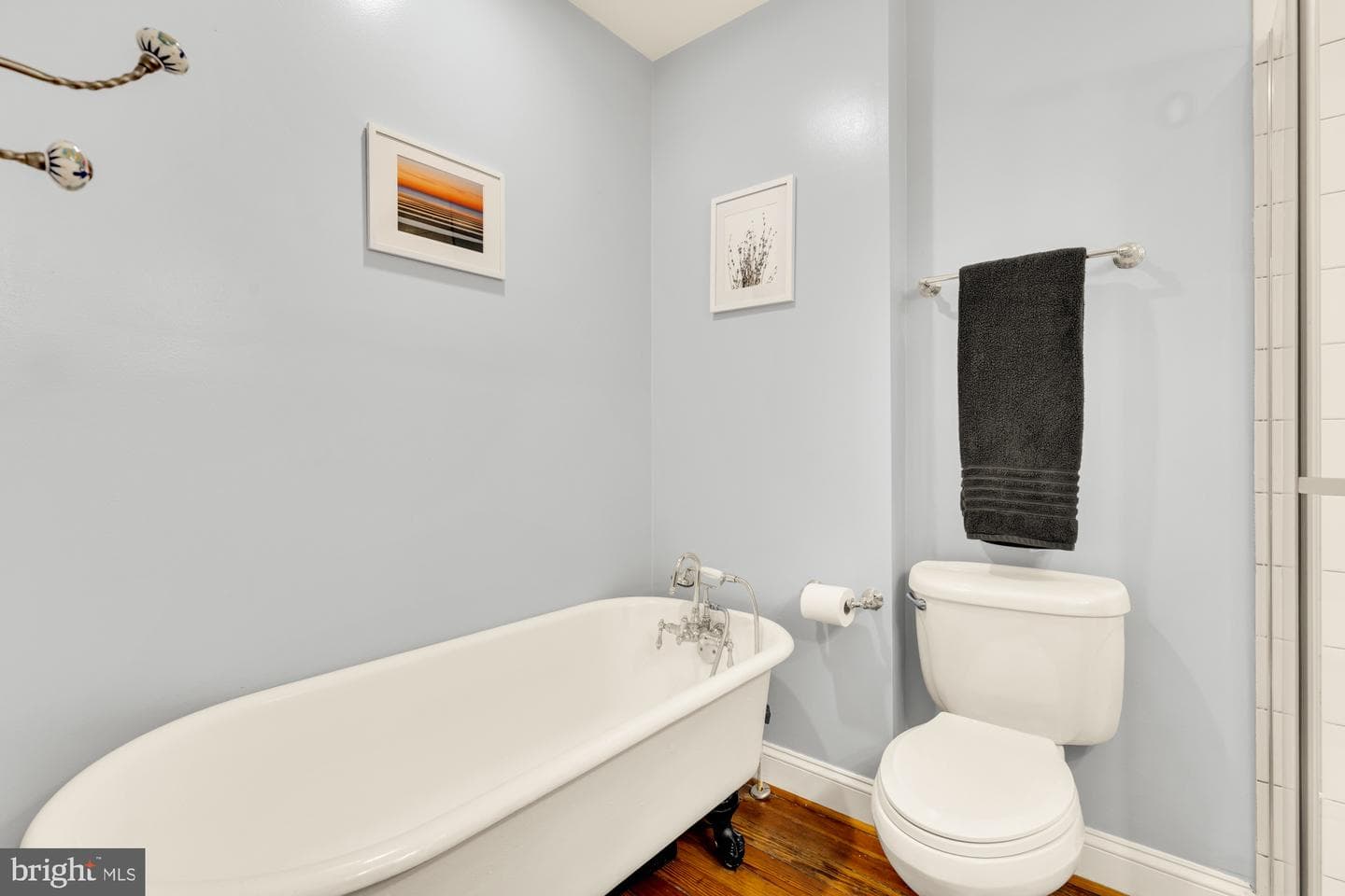 122 E Ostend Street photo 16