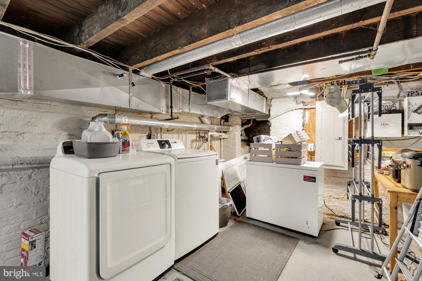 122 E Ostend Street photo 27
