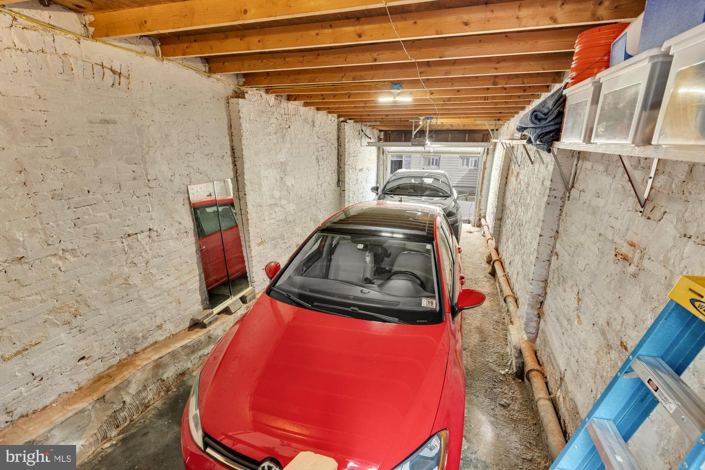 122 E Ostend Street photo 29