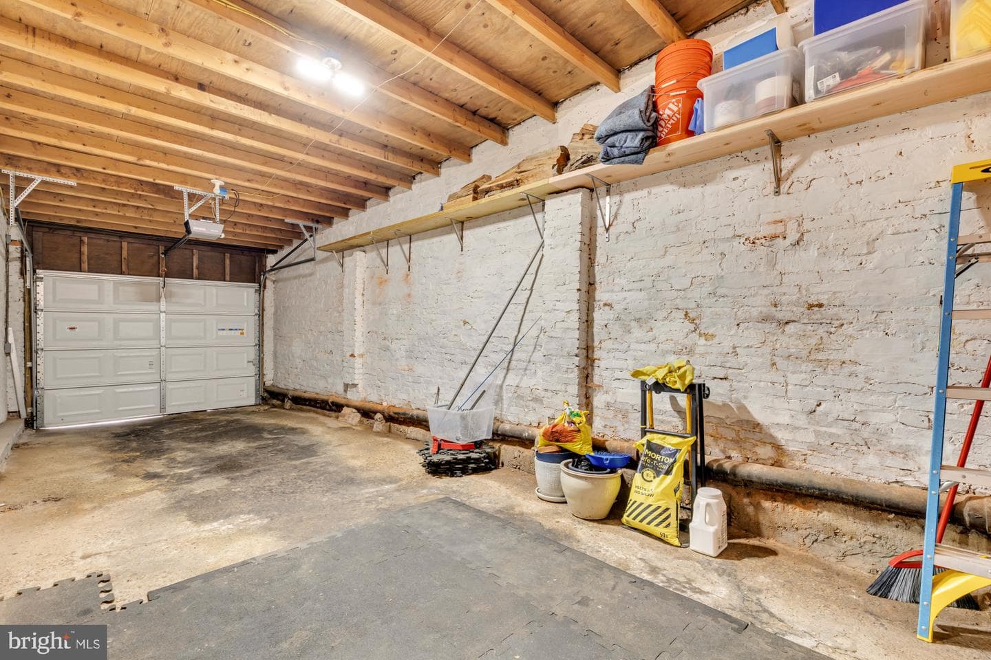 122 E Ostend Street photo 30