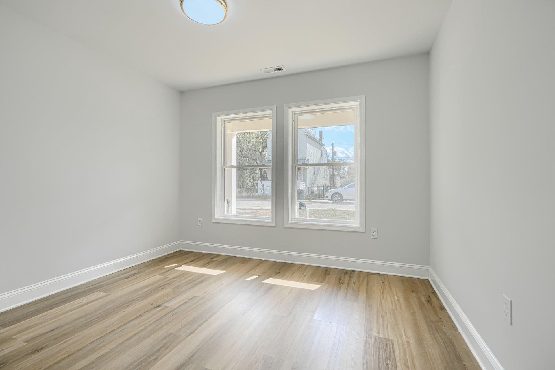 5213 Wilton Heights Avenue photo 16