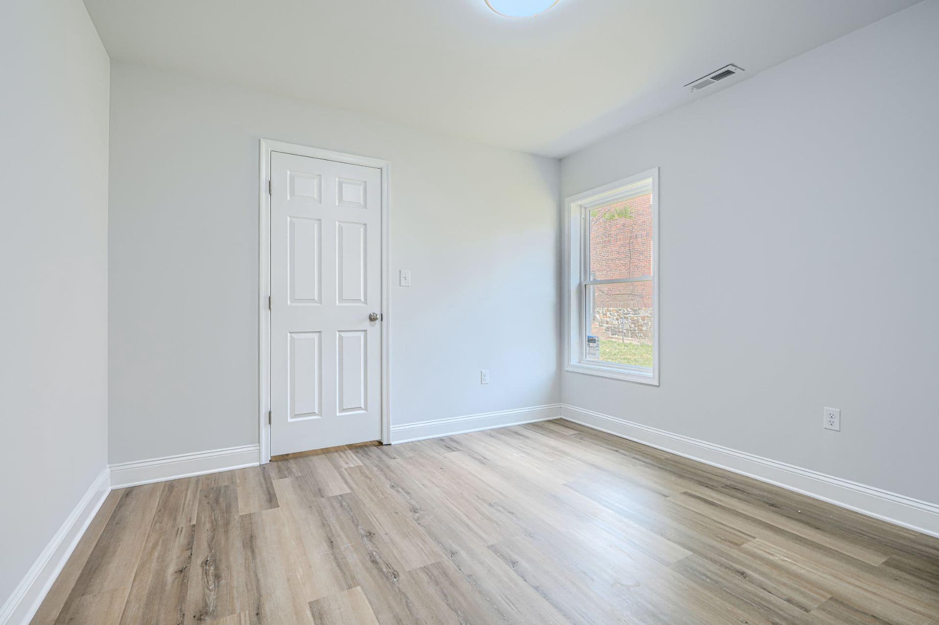 5213 Wilton Heights Avenue photo 19